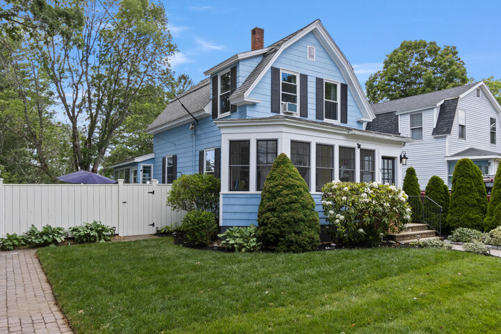 Property Photo: 77 Ocean Avenue ME 04064