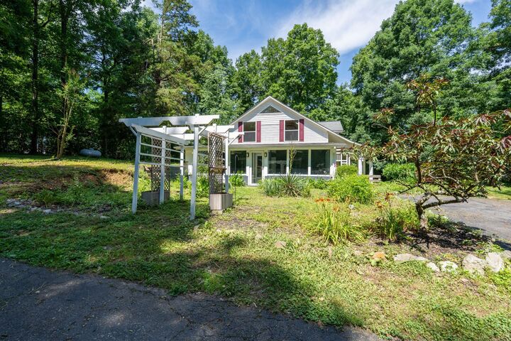 Property Photo:  265 Roanoke Creek Rd  TN 38450 