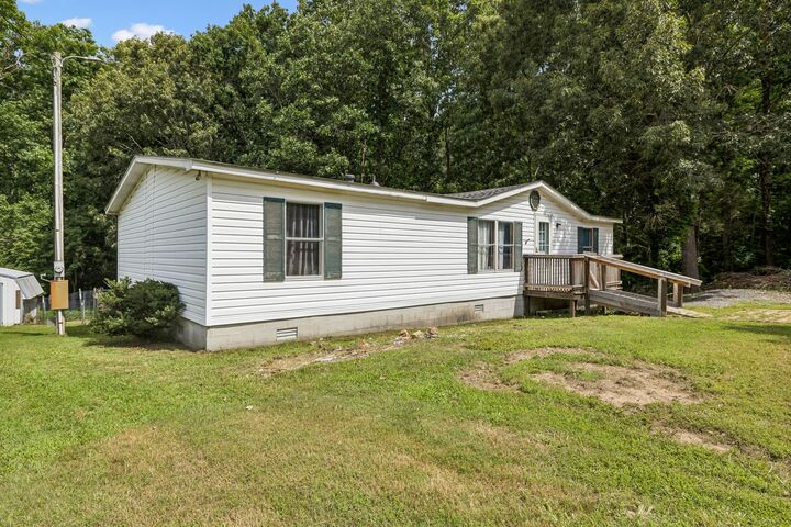 Property Photo: 1324 Elliot Rd TN 37137