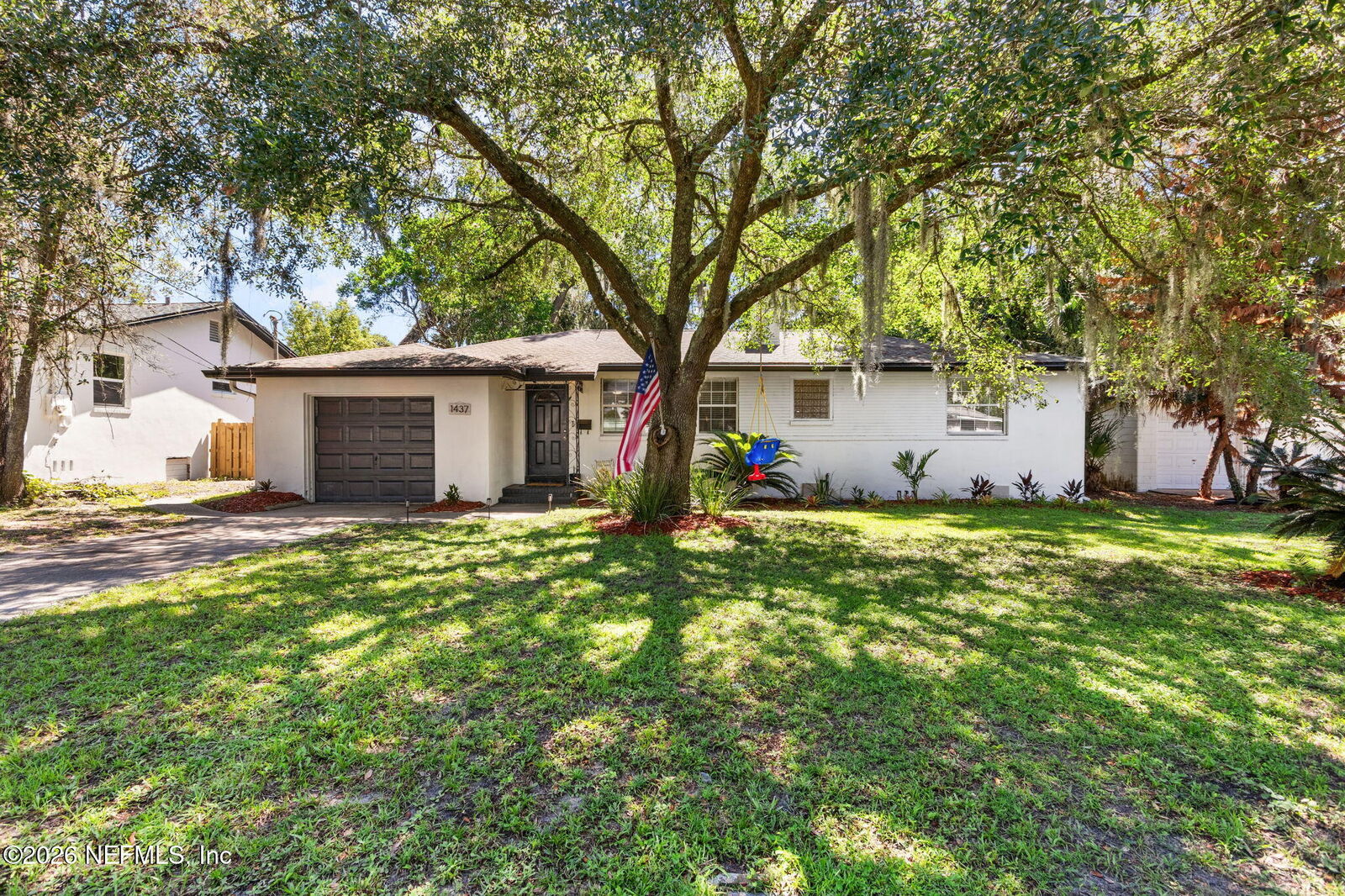 Property Photo:  1437 Somerville Road  FL 32207 