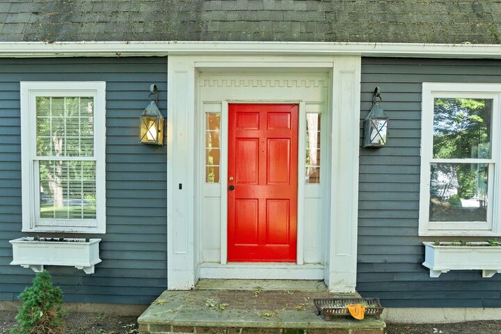 Property Photo: 9 Meadowview Drive NH 03865