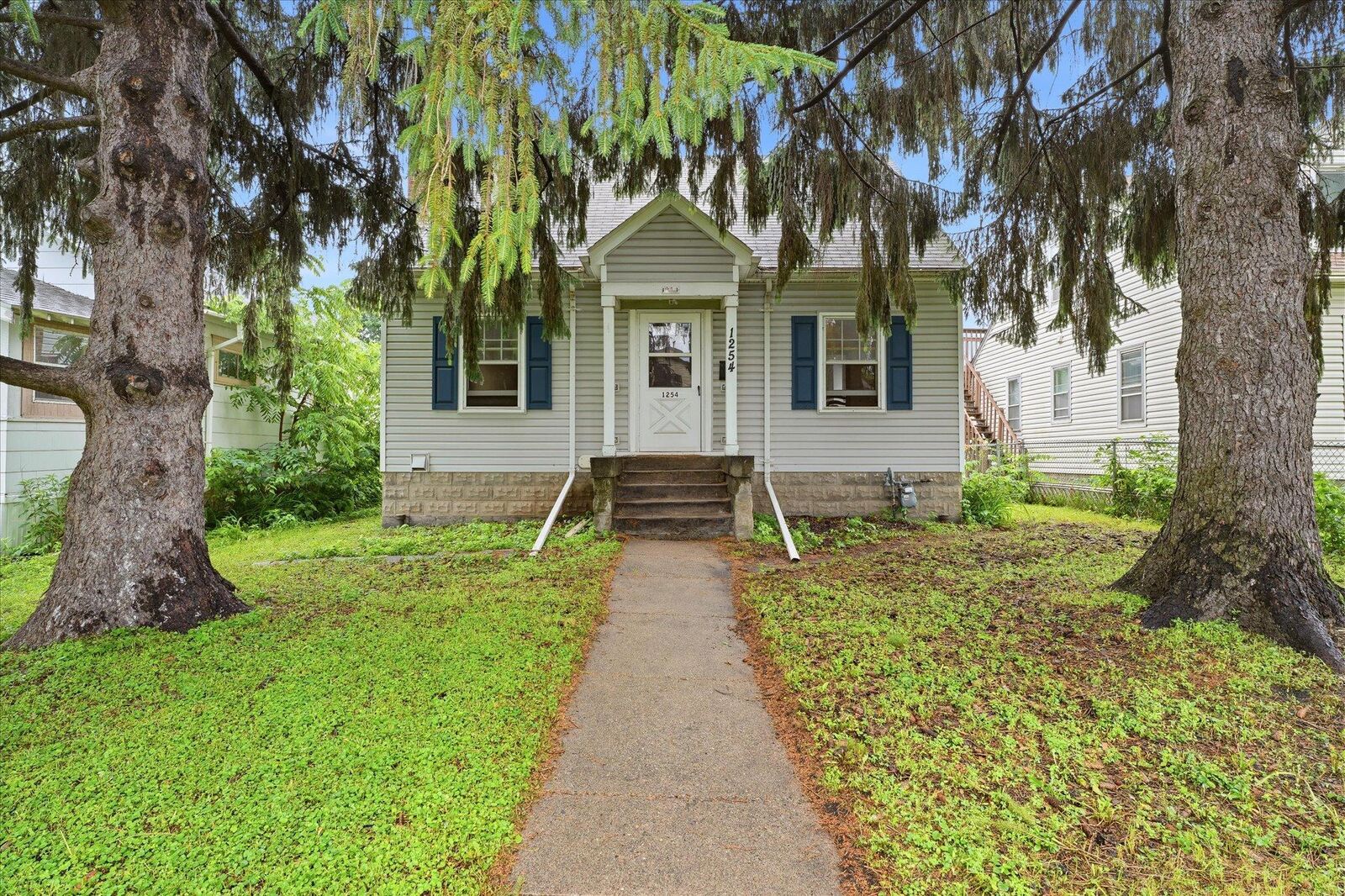 Property Photo:  1254 Marion Street  MN 55117 