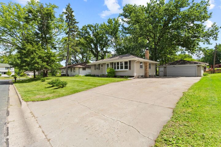 Property Photo:  5956 Ensign Avenue N  MN 55428 