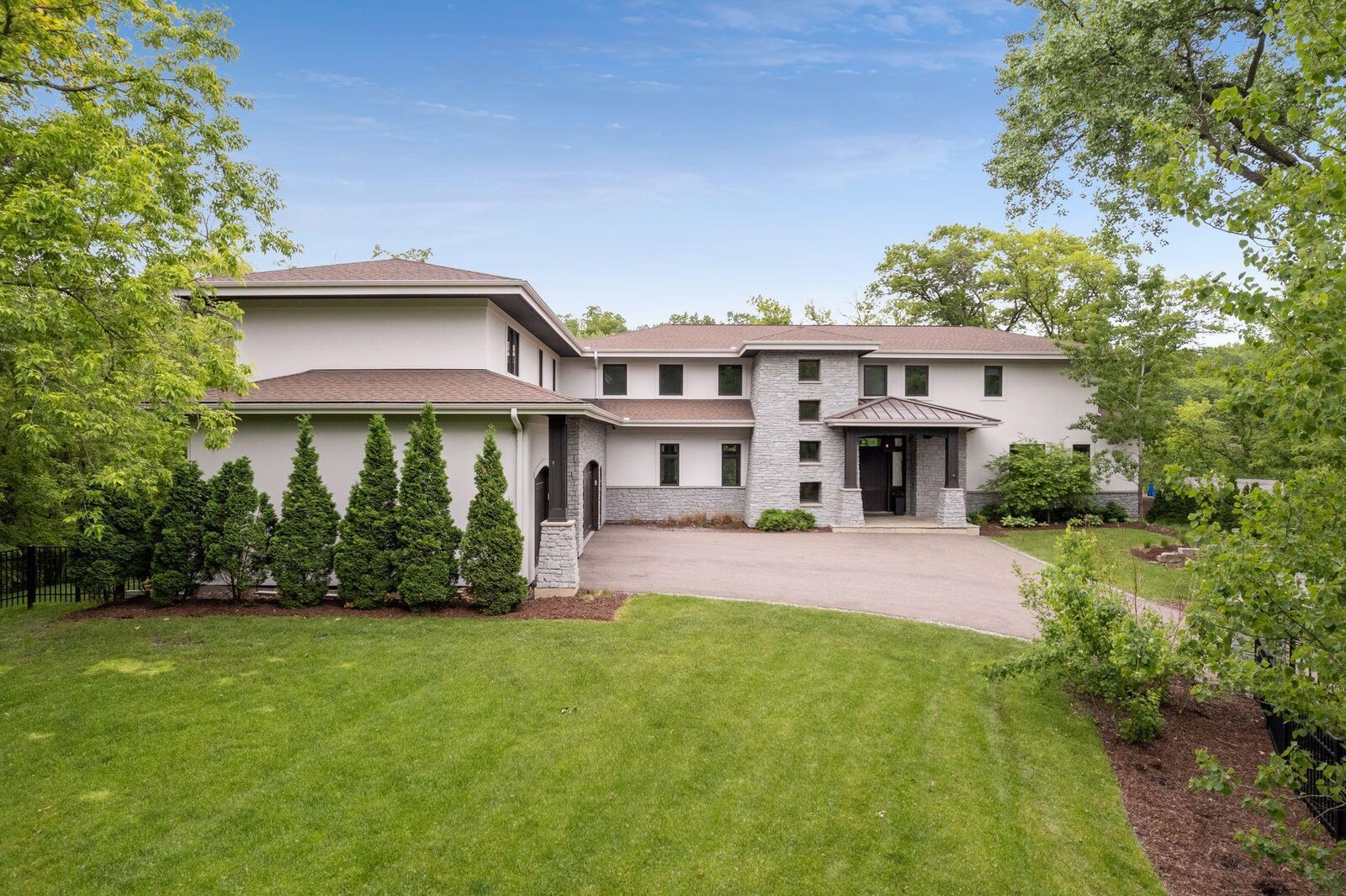 Property Photo: 6816 Cheyenne Circle MN 55439