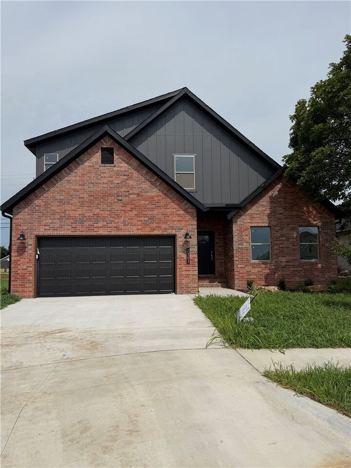 Property Photo:  2303 Cassidy Court  AR 72761 