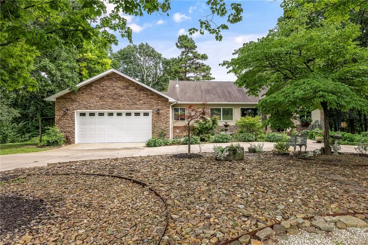 Property Photo:  920 E Amis Road  AR 72756 