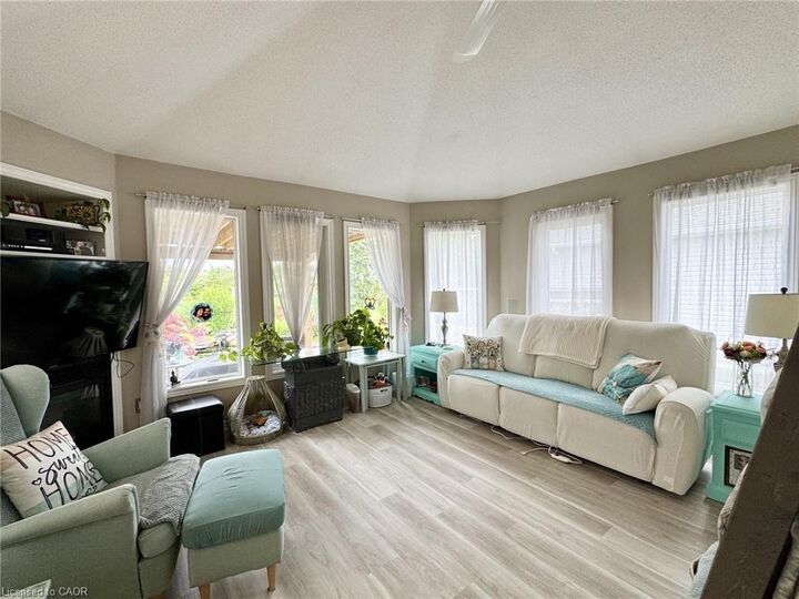Property Photo:  4 Balsam Trail  ON N0E 1M0 