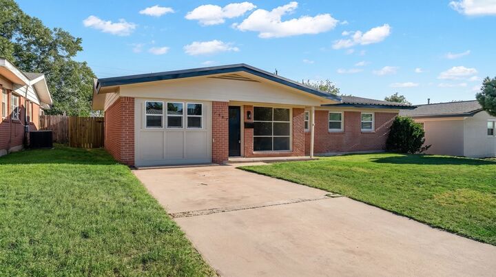 Property Photo: 1707 Alabama TX 79720