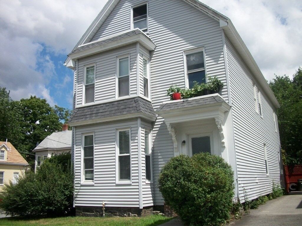 Property Photo: 176 Chestnut St 2 MA 02453