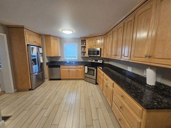 Property Photo:  84 Valmor St  MA 01604 