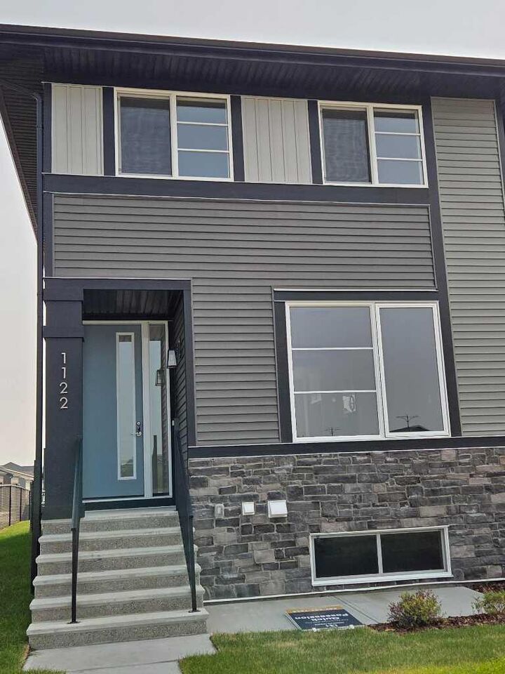 1122 Cobblestone Boulevard SW — photo 1