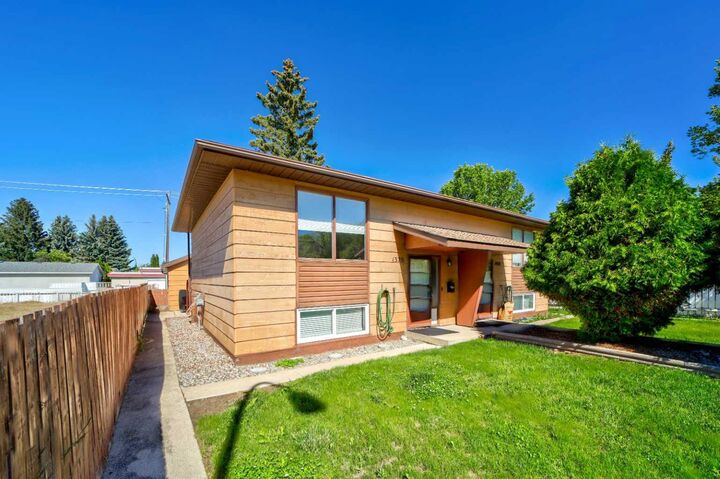 Property Photo: 1320 13 Street N AB T1H 2T9