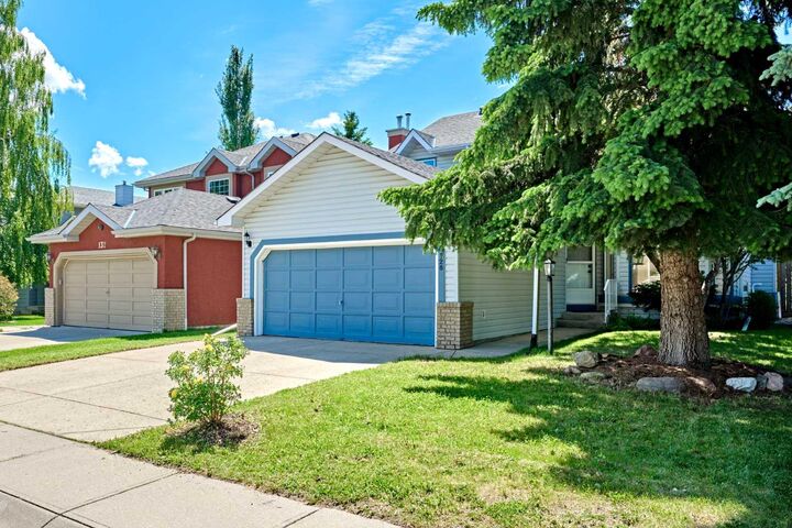 Property Photo: 128 Shawbrooke Close SW AB T2Y 3A6