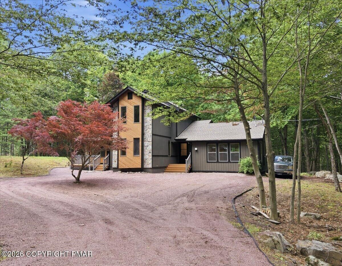 Property Photo: 4366 Skyline Drive PA 18325
