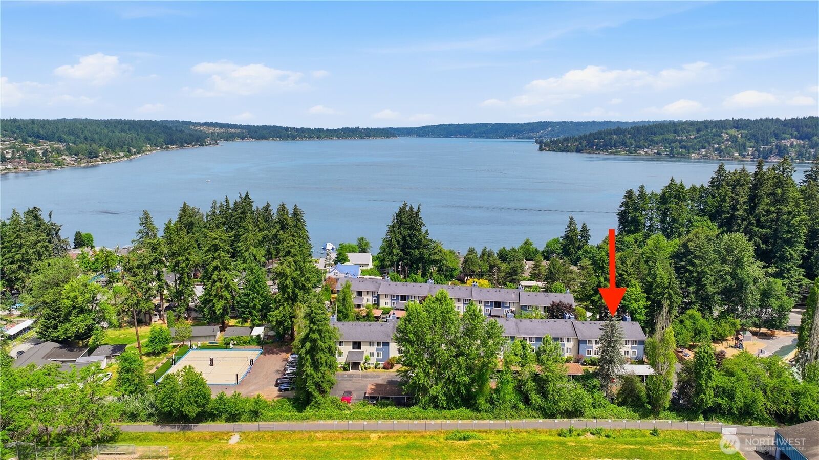 Property Photo:  4189 W Lake Sammimish Parkway SE B309  WA 98008 