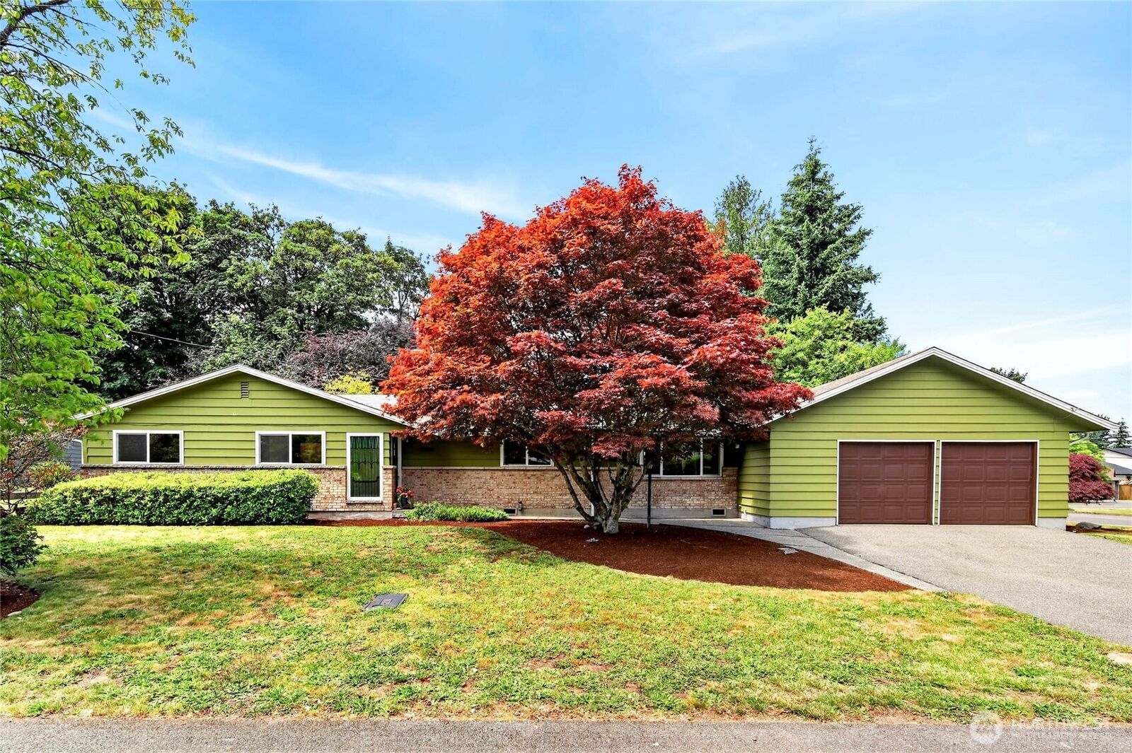 Property Photo: 20003 3rd Place SW WA 98166