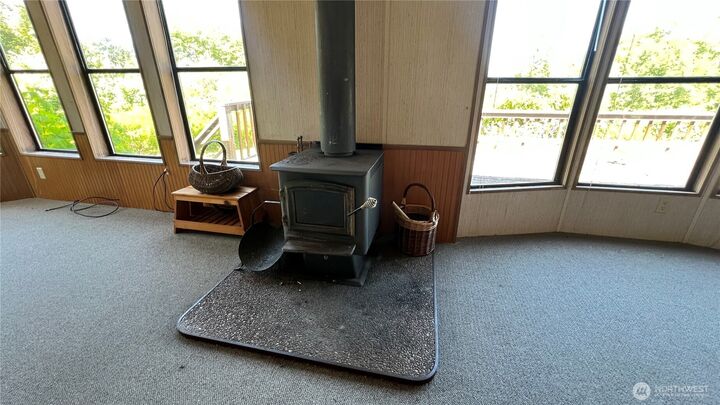Property Photo: 39058 Shoreview Drive NE WA 98340