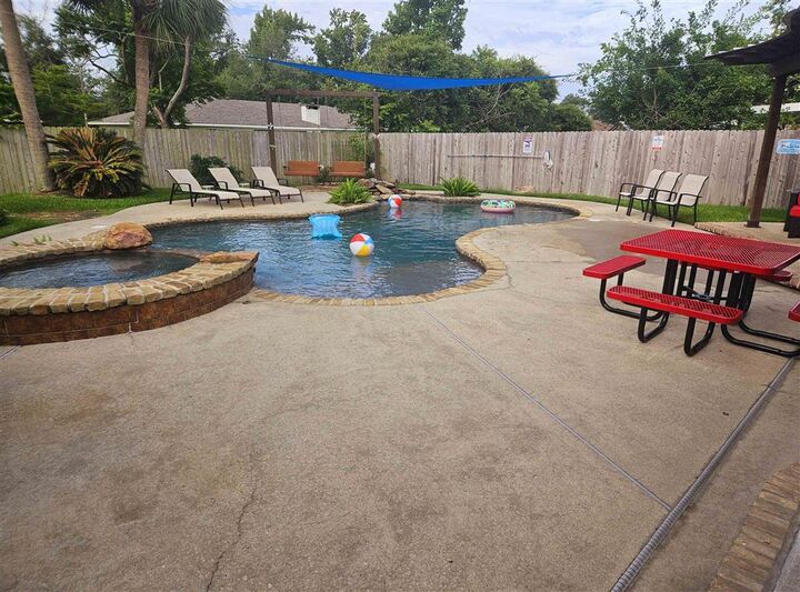 Property Photo: 317 Jeanine St Street LA 70605