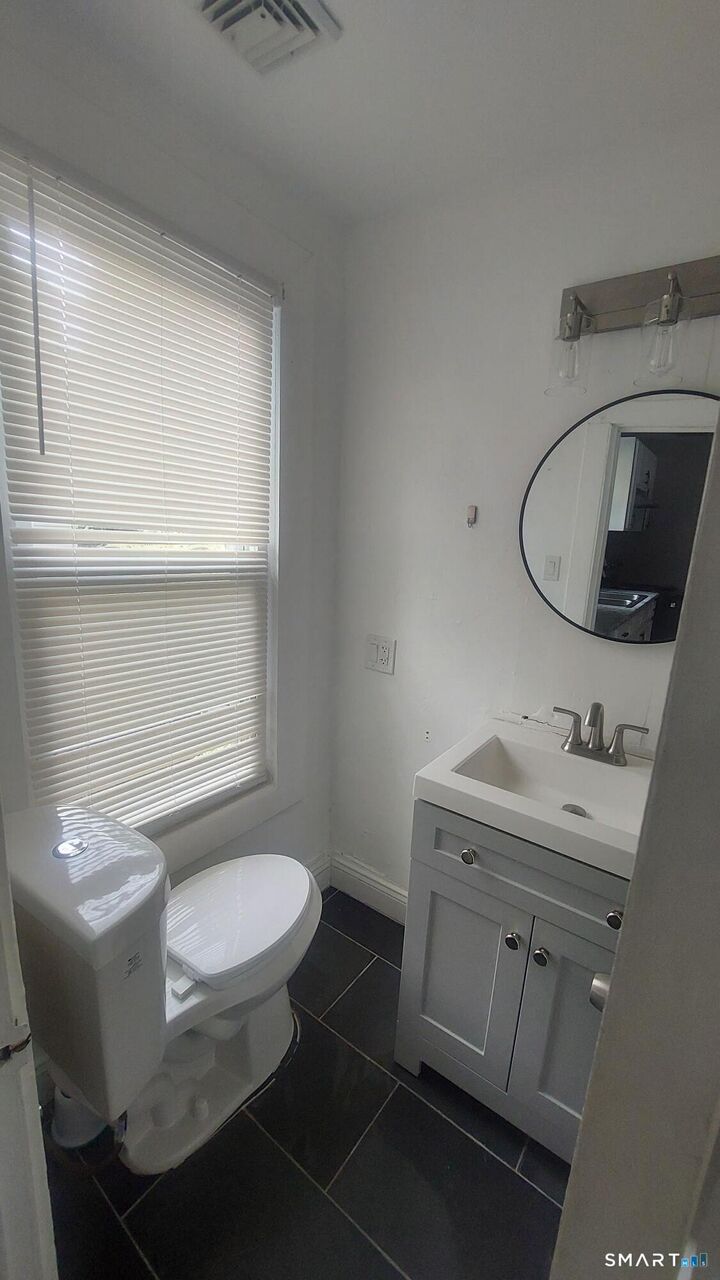 Property Photo: 31 William Street 2 CT 06810