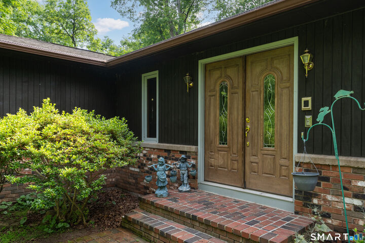 Property Photo:  704 Towner Swamp Road  CT 06437 