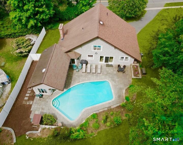 Property Photo:  141 Founders Road  CT 06033 