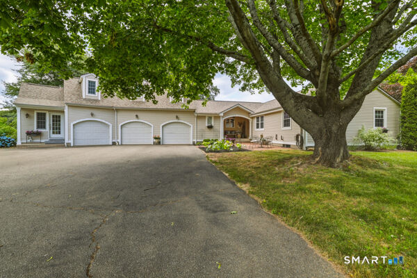 Property Photo: 571 Woodland Street CT 06073