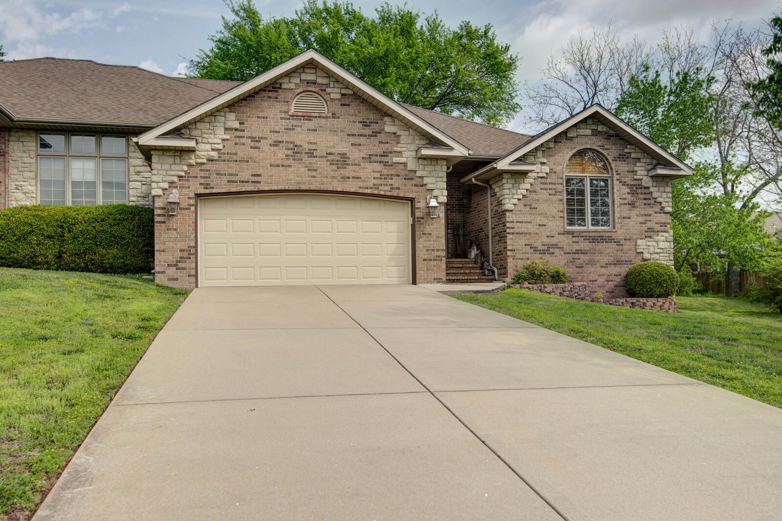 Property Photo:  329 E Lafayette Street  MO 65810 