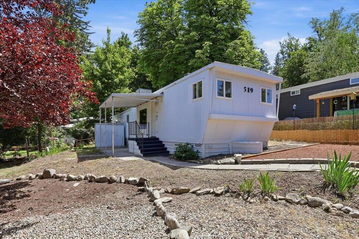 Property Photo: 3231 W Boone, 519 #519 WA 99201