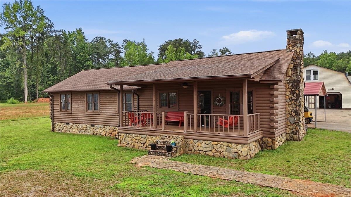 Property Photo:  60 Lakeside Drive  SC 29365 