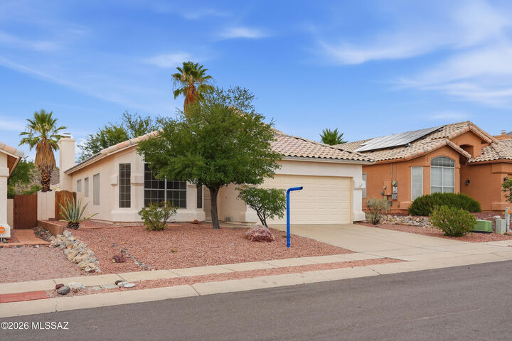 Property Photo:  5145 N Windriver Place  AZ 85750 