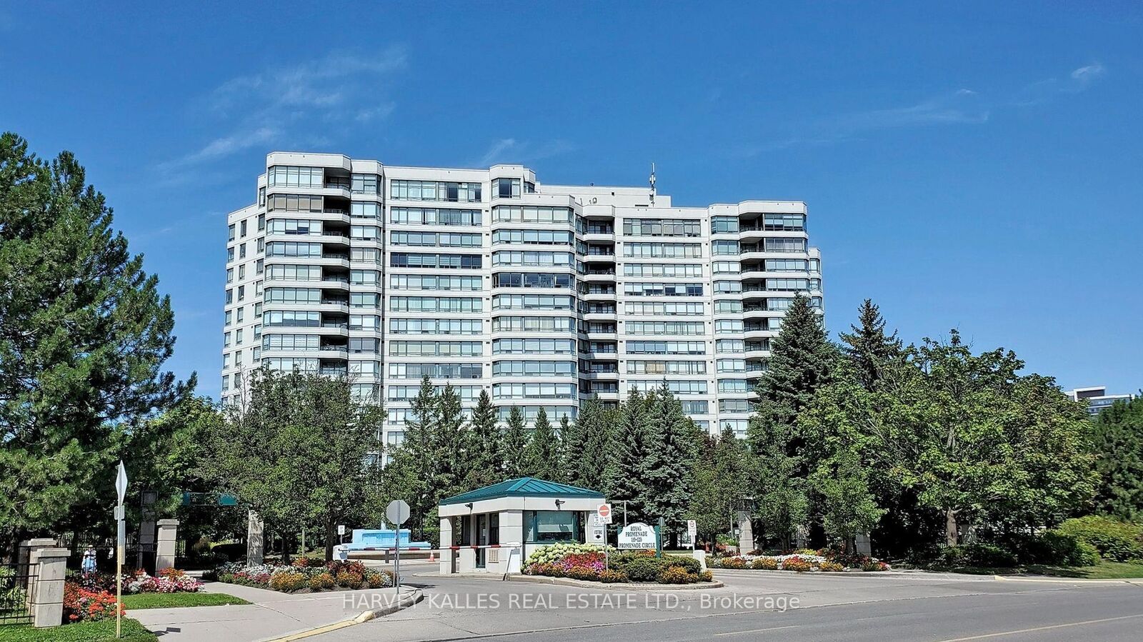 Property Photo: 120 Promenade Circle 212 ON L4J 7W9