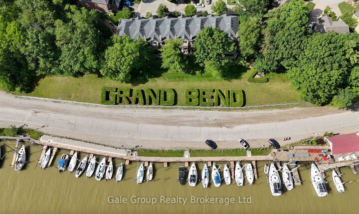 Property Photo: 26 Woodward Avenue ON N0M 1T0