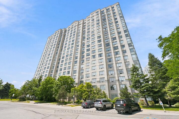 Property Photo: 2627 McCowan Road 1107 ON M1S 5T1