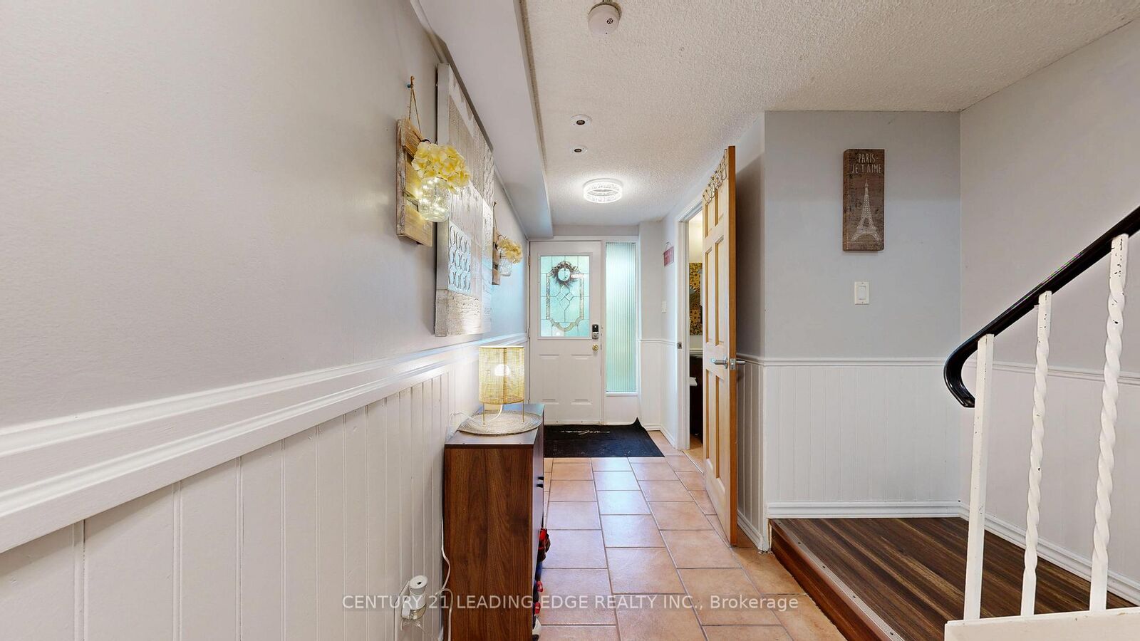 Property Photo:  2651 Aquitaine Avenue 64  ON L5N 1V5 