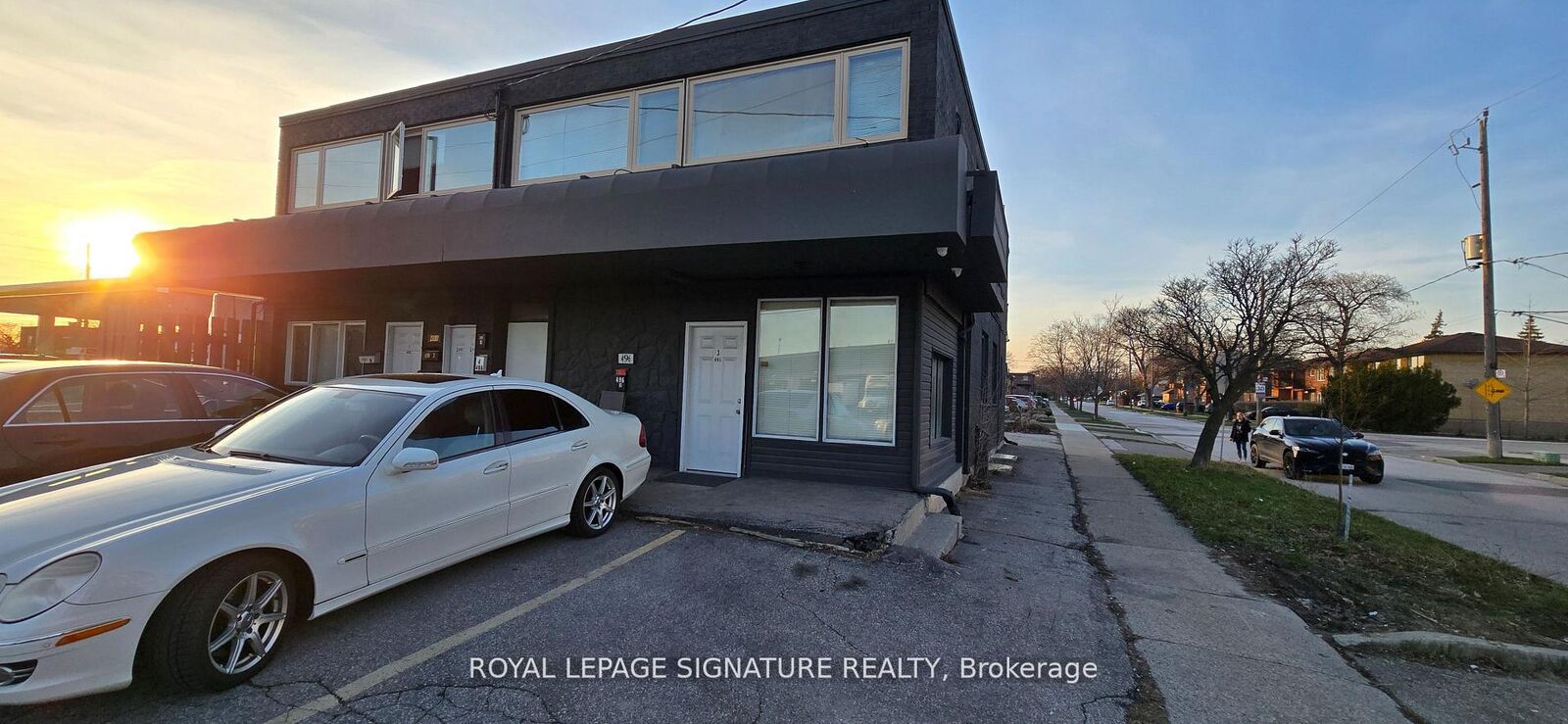 Property Photo: 496-498 Horner Avenue ON M8W 2B8