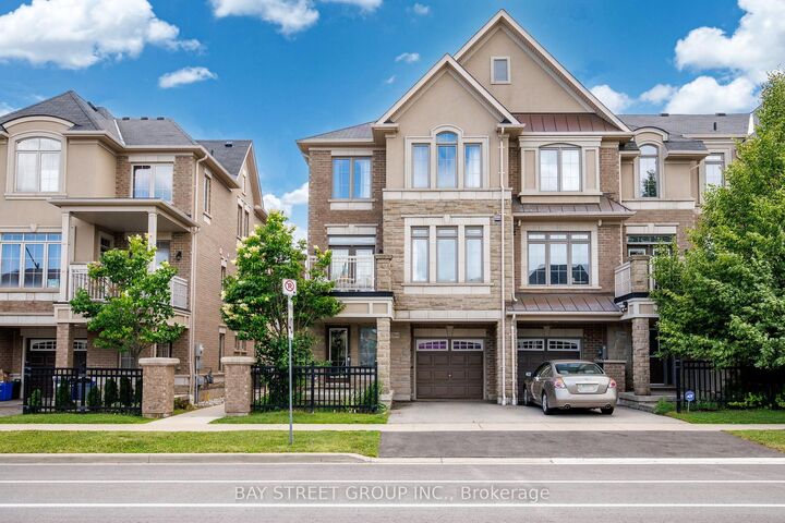 Property Photo:  2564 Grand Oak Trail  ON L6M 0S4 