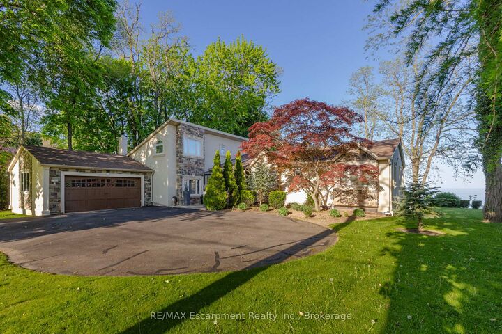 Property Photo: 3346 Lakeshore Road W ON L6L 6S6