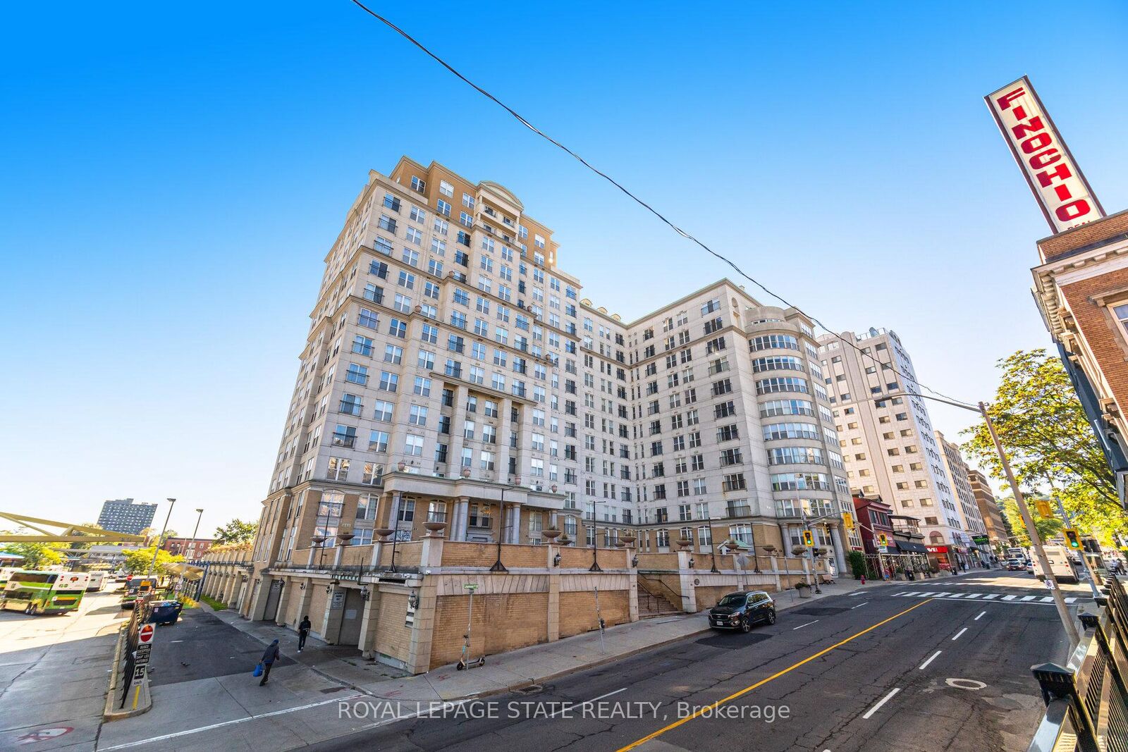 Property Photo: 135 James Street S 909 ON L8P 2Z6