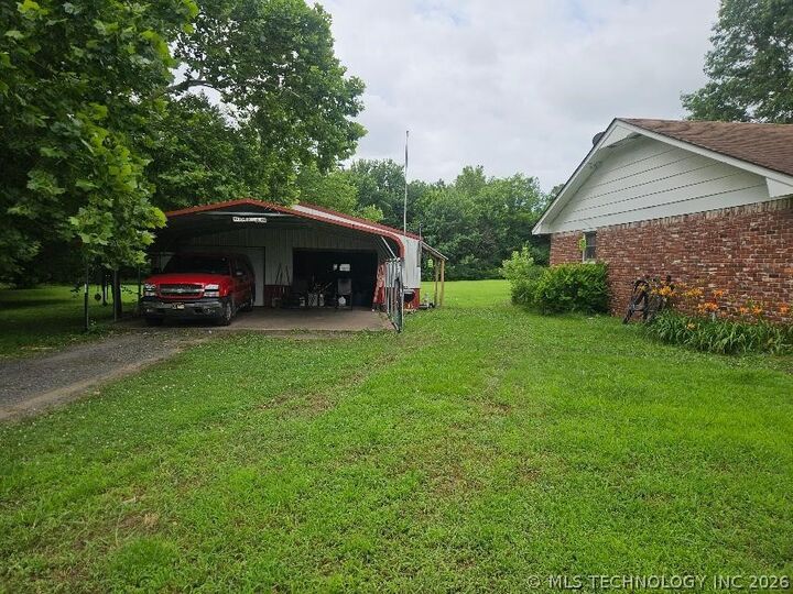 Property Photo:  621 E 56th Street S  OK 74403 