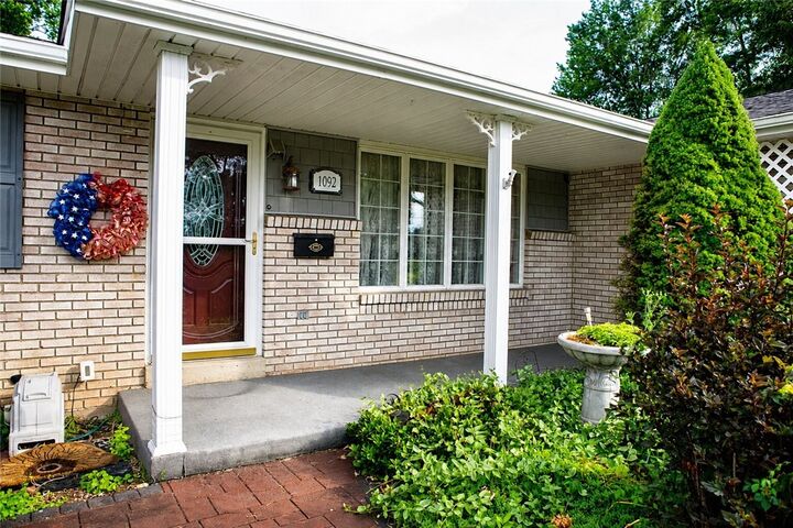 Property Photo: 1092 Williams Dr PA 15012