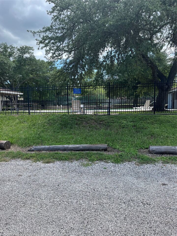 Property Photo: 100 Cowpoke Circle TX 78676