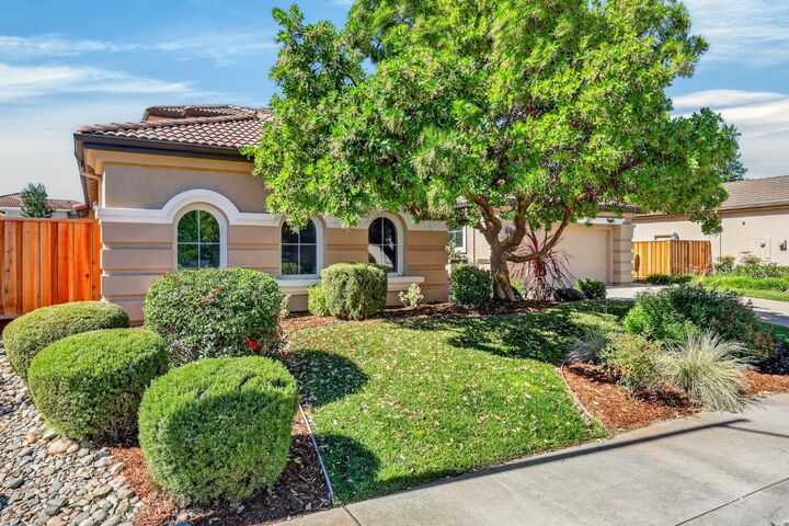 Property Photo: 5622 Marden Street CA 95618