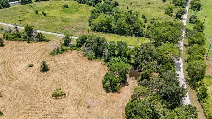 Property Photo: 995 Diserens Road TX 77872