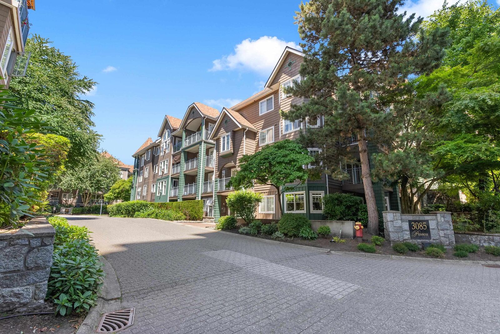 Property Photo:  3085 Primrose Lane 207  BC V3B 7S3 
