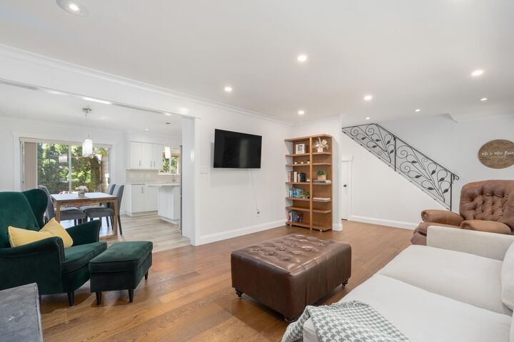 Property Photo: 457 W 23rd Street BC V7M 2B8