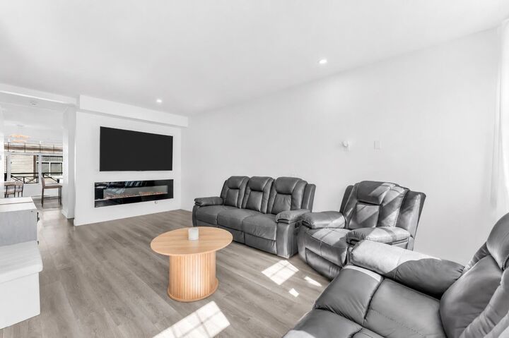 Property Photo:  14377 60 Avenue 15  BC V3X 0E2 