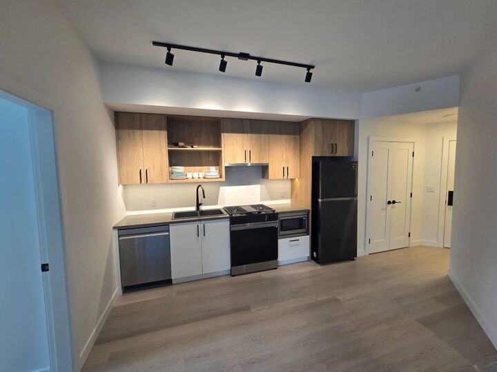 Property Photo:  1100 Clarke Road 104  BC V3H 0N3 