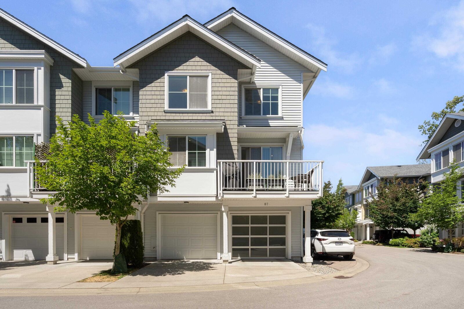 Property Photo: 5550 Admiral Way 87 BC V4K 0C4