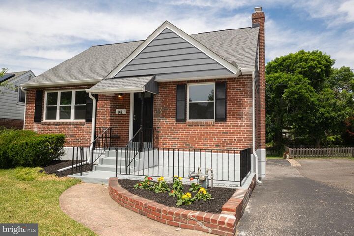 Property Photo:  142 Wyndmoor Road  PA 19083 