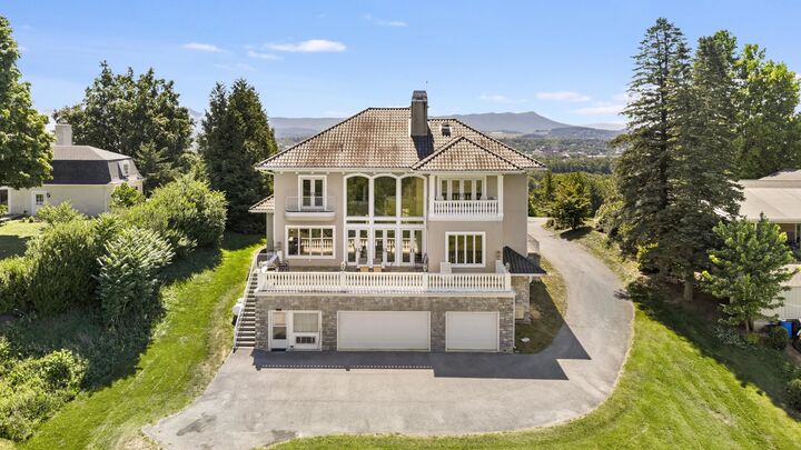 Property Photo: 957 Summit Ave VA 22802